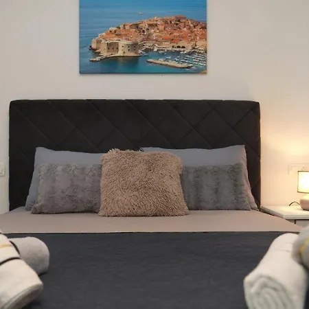 Mediterrianen Paradise