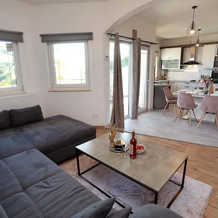 Mediterrianen Paradise Lägenhet *