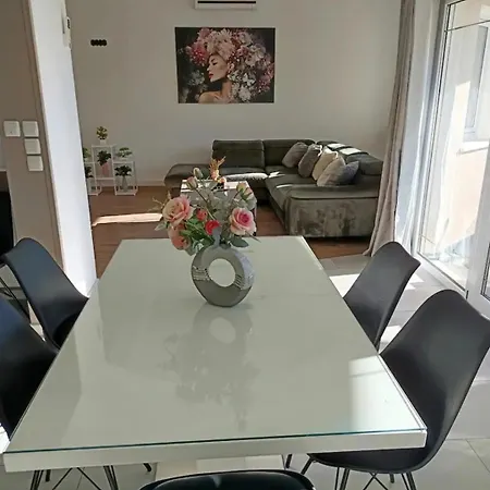 Apartment New,modern Near Split Andtrogir