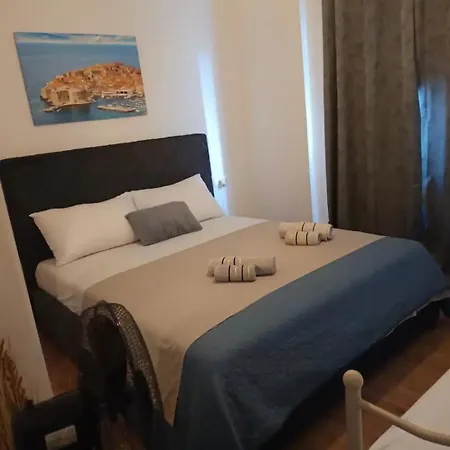 New,modern Near Split Andtrogir Apartment *