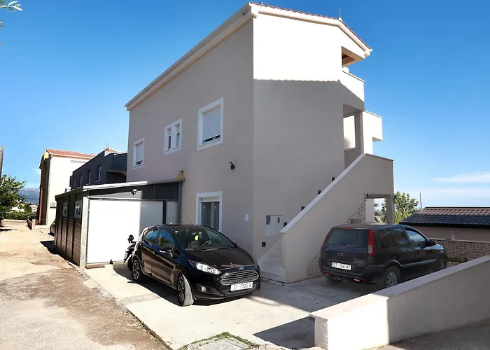 Mediterrianen Paradise Apartman Kastela